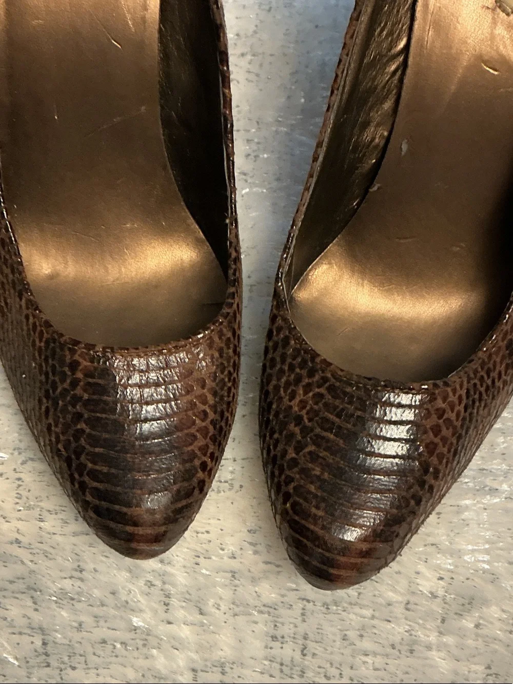 Max Studio Brown Snakeskin Pointed-Toe Pumps